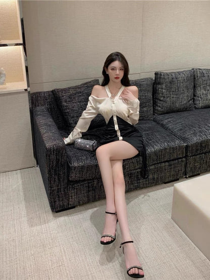 Retro temperament color contrast splicing fake two-piece dress women's autumn pure desire hanging neck strapless drawstring pleated hip skirt