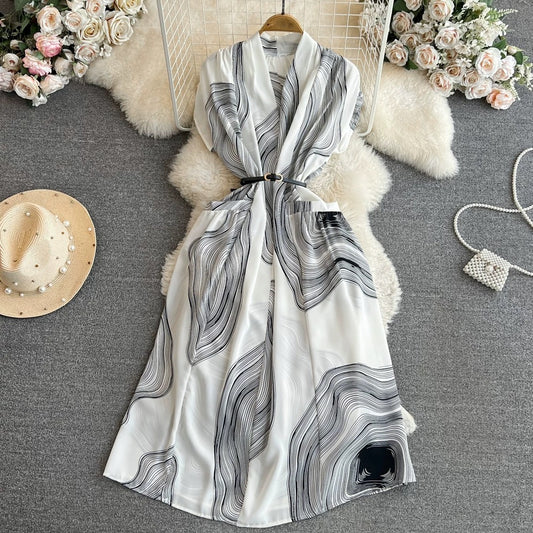 Bohemian seaside holiday beach dress gentle style short-sleeved V-neck waist medium-length A-line plaid dress