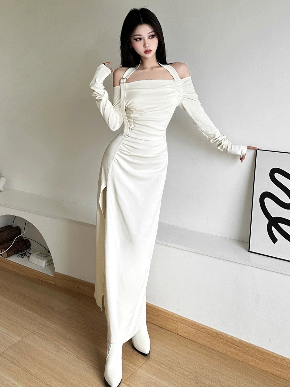 KLIOU cool style solid color halter neck one-shoulder long-sleeved dress women's niche pleated slit long skirt autumn