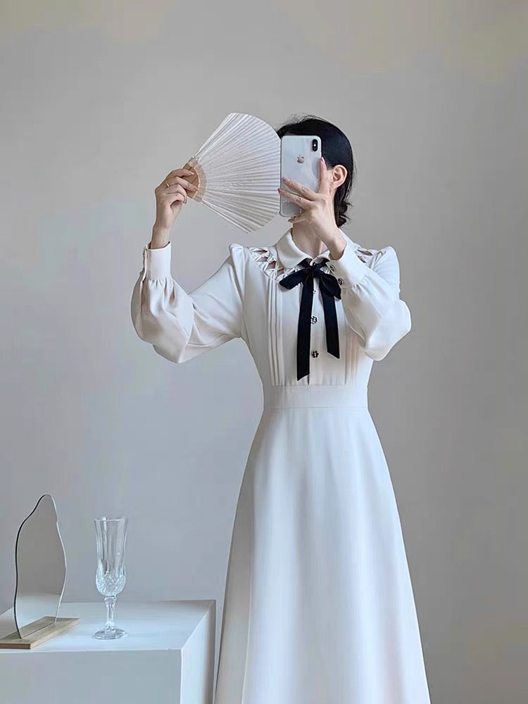 Autumn women's clothing 2023 new high-end light luxury retro waist slimming temperament age-reducing fairy early autumn dress