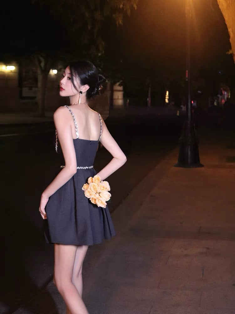 Thirteen and Little Diamond Chain Suspender Dress Women's Summer Niche Design High-Quality Temperament Waist Pleated Skirt