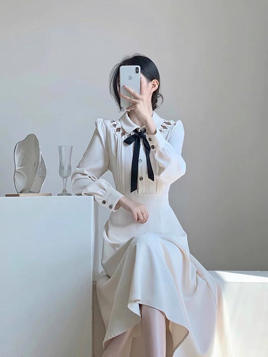 Autumn women's clothing 2023 new high-end light luxury retro waist slimming temperament age-reducing fairy early autumn dress
