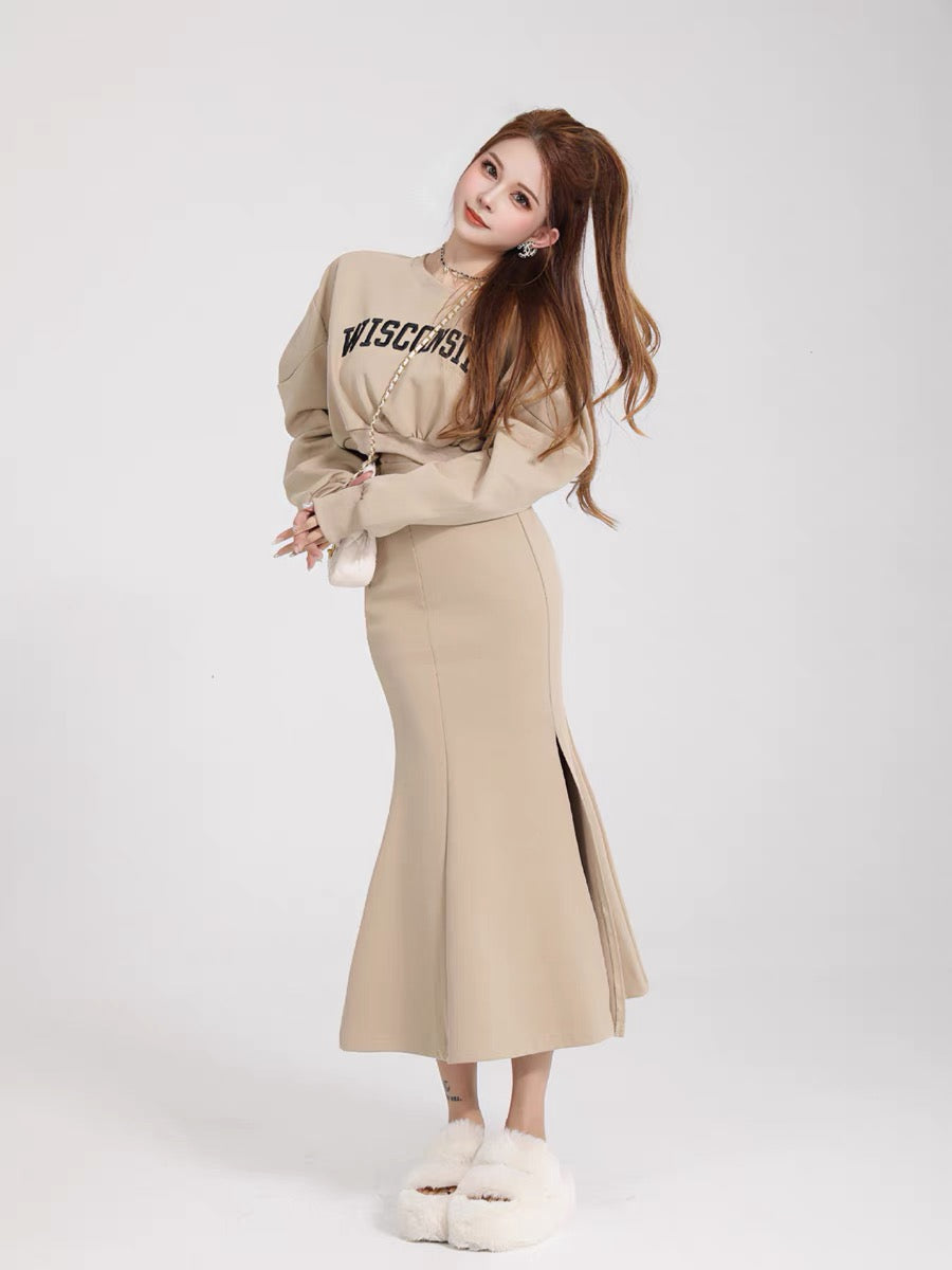 Xiao P Yi Zhan short sweatshirt suit skirt women's casual slit fishtail dress lively age-reducing long skirt two-piece set (S0943)