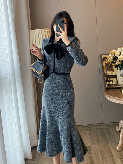 Xiaoxiangfeng short top, slimming fishtail skirt suit, fashionable and western-style two-piece dress that reduces age, looks slimming and covers the flesh.