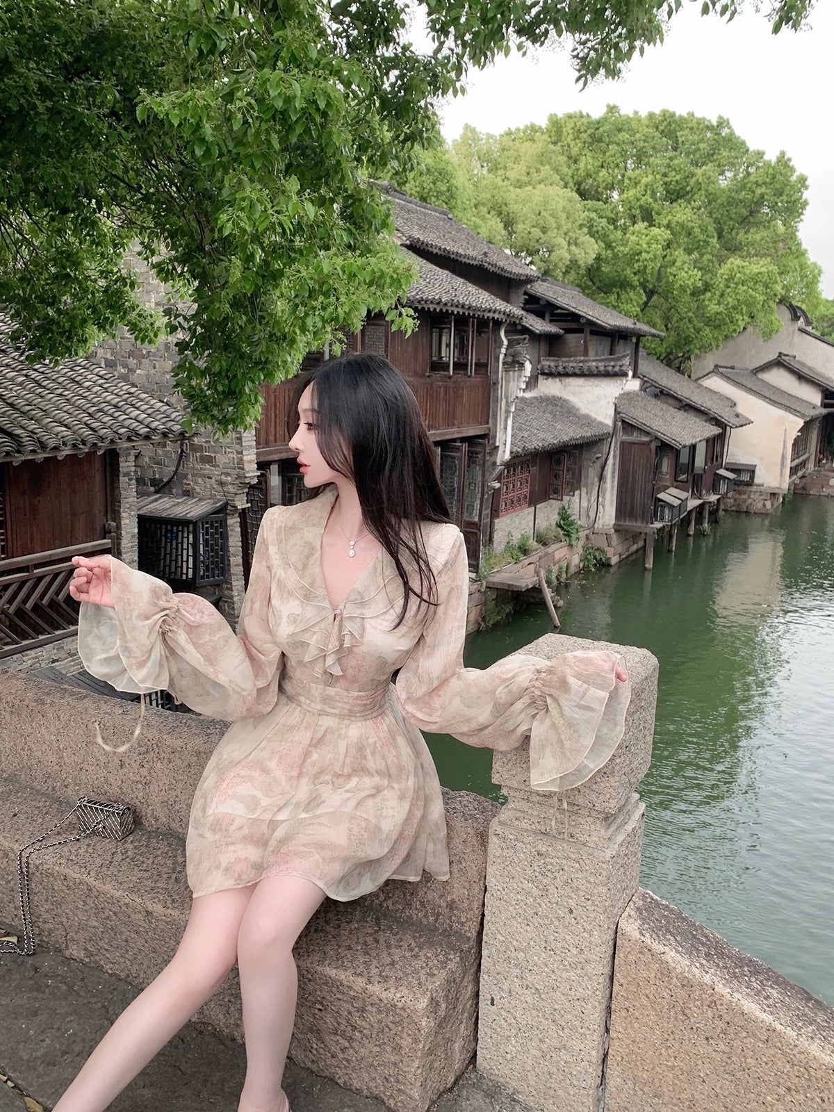 Hotdog hot dog is very spicy [Qingshan Yuandai landscape painting fog] printed dress [free leggings]