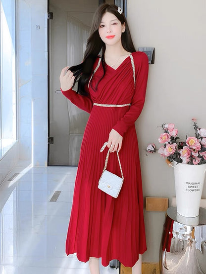 lolita inner knitted dress women's autumn and winter 2023 new design niche long bottoming sweater skirt