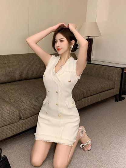 Light luxury celebrity Xiaoxiang style white v-neck dress for women summer fashionable and chic chic slim sleeveless hip skirt