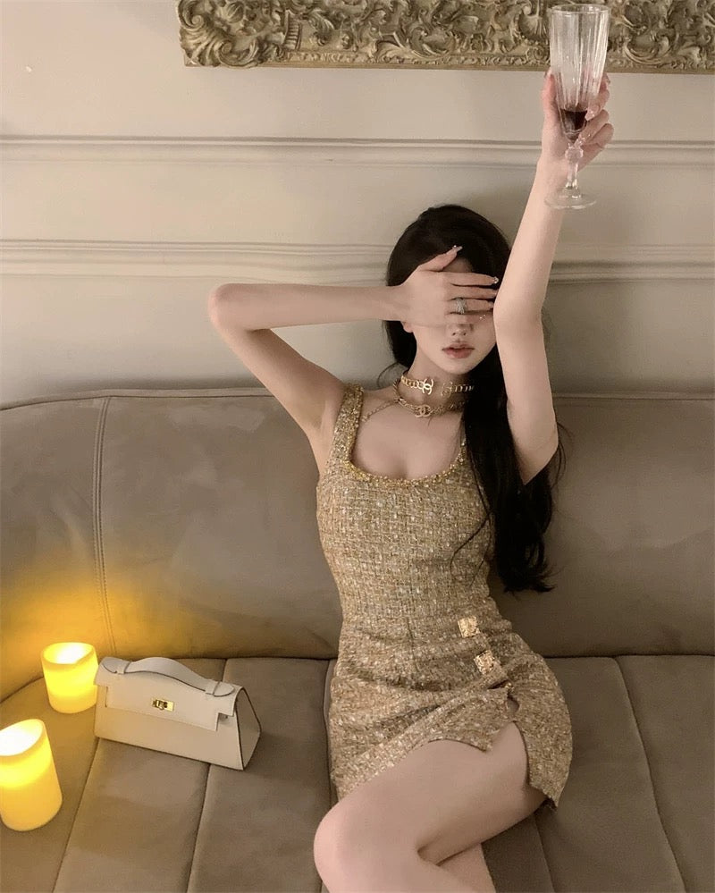 Xiaoxiangfeng square neck slit suspender dress women's summer skirt socialite temperament high-end hip-hugging skirt short skirt