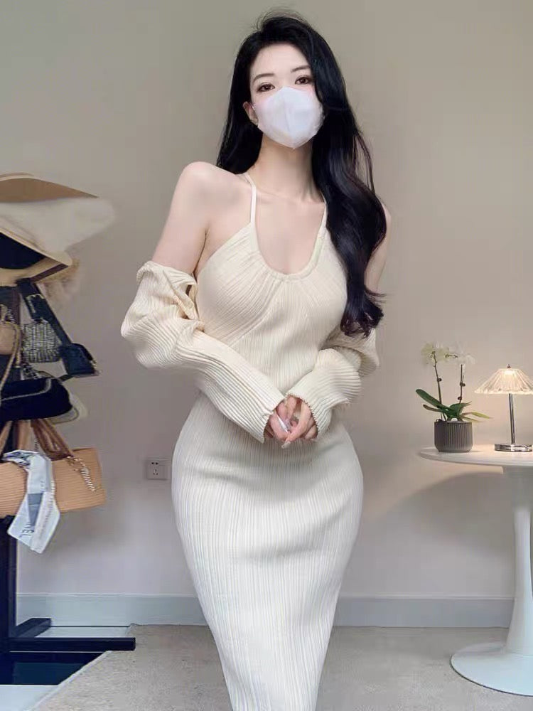 French halterneck, pure lust, sexy suspender-covering skirt, long-sleeved shawl, age-reducing waist, slimming knitted two-piece suit skirt A2284