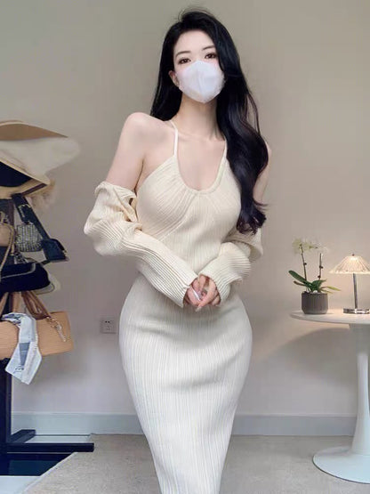 French halterneck, pure lust, sexy suspender-covering skirt, long-sleeved shawl, age-reducing waist, slimming knitted two-piece suit skirt A2284