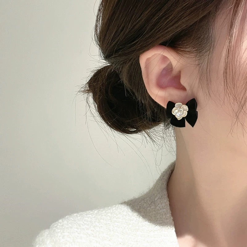 925 silver needle niche French camellia earrings temperament velvet bow earrings women's autumn and winter high-end earrings