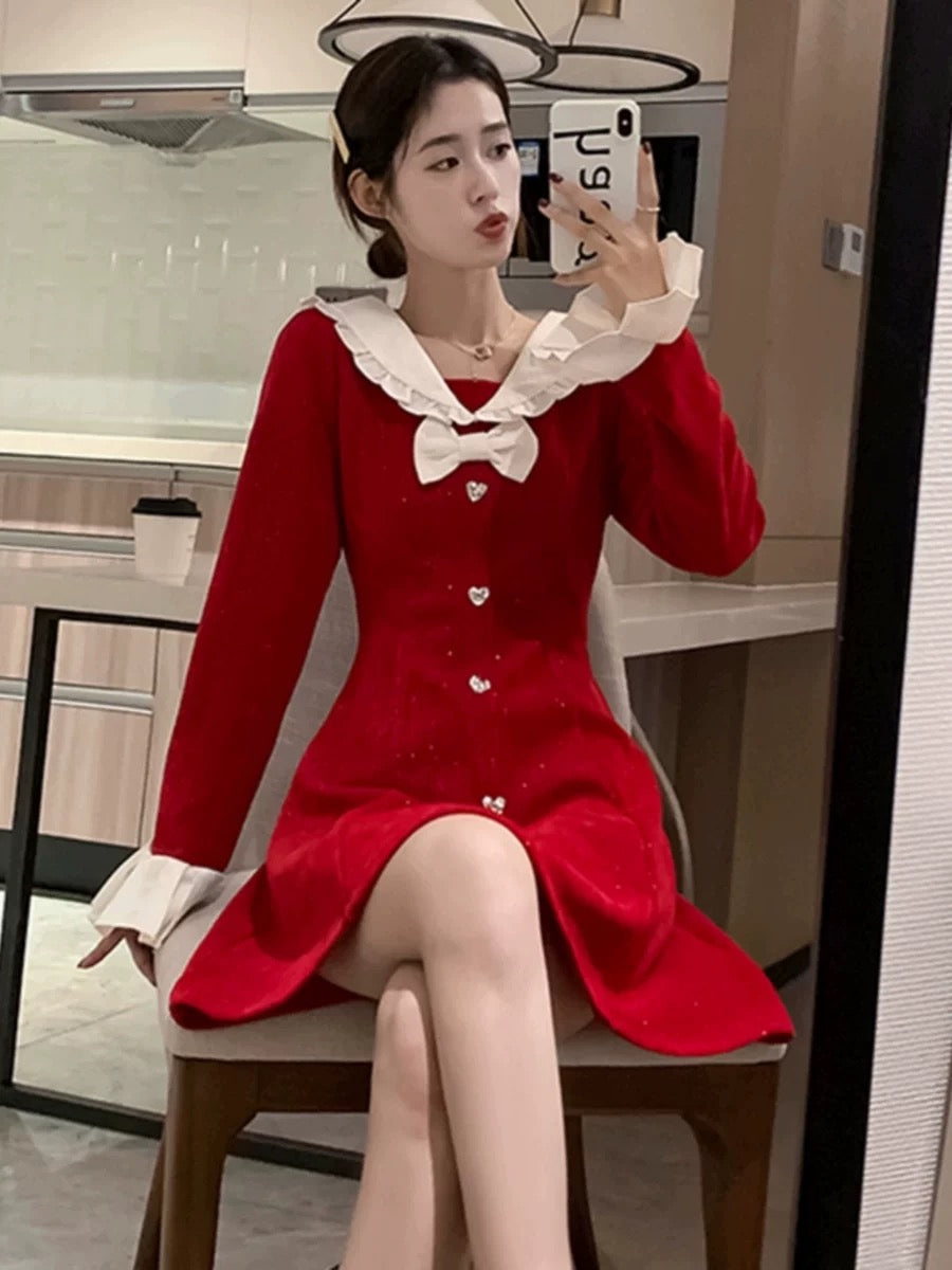 French sweet autumn and winter trumpet sleeve dress 2023 new women's small temperament waist slimming skirt