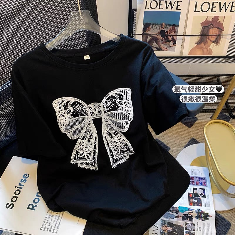 The counter shopping mall has withdrawn the international big-name cut-off single-tail single women's bow short-sleeved T-shirt women's Hong Kong style tops