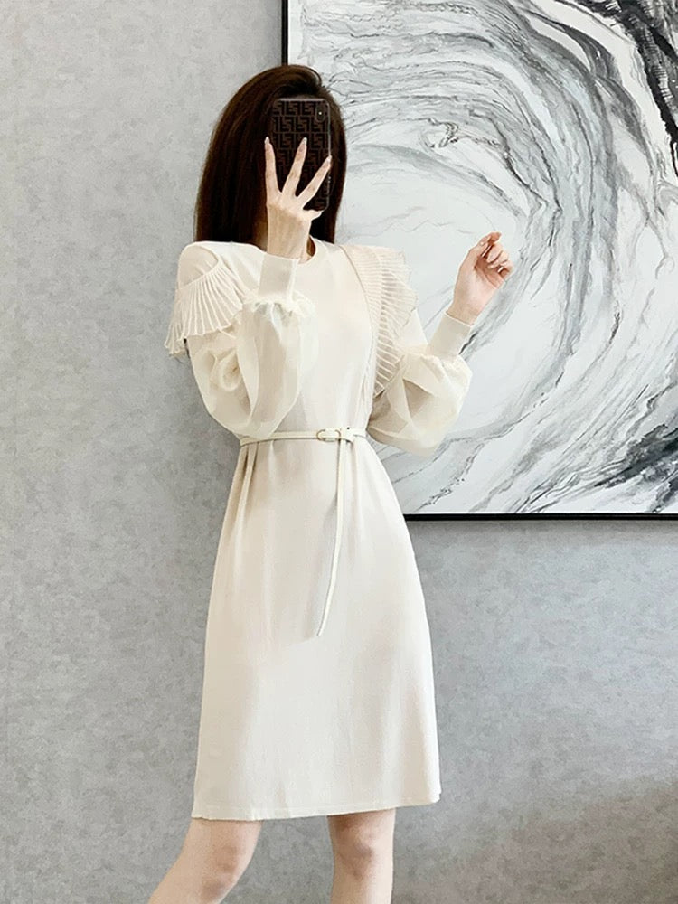 French niche design knitted dress 2023 early autumn new women's style temperament waist slimming sweater skirt