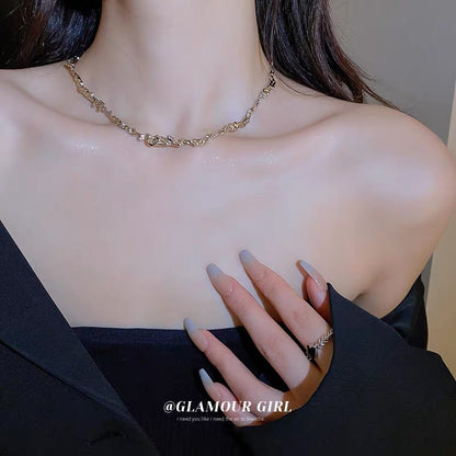 Irregular wrinkled twisted necklace Korean new fashion niche design sense necklace ins cold style necklace female