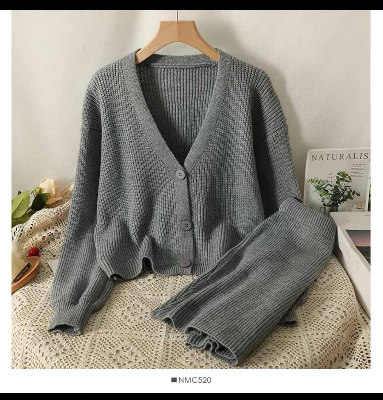 Knitted suit for women 2023 autumn and winter new V-neck single-breasted sweater cardigan coat high-waisted skirt two-piece set
