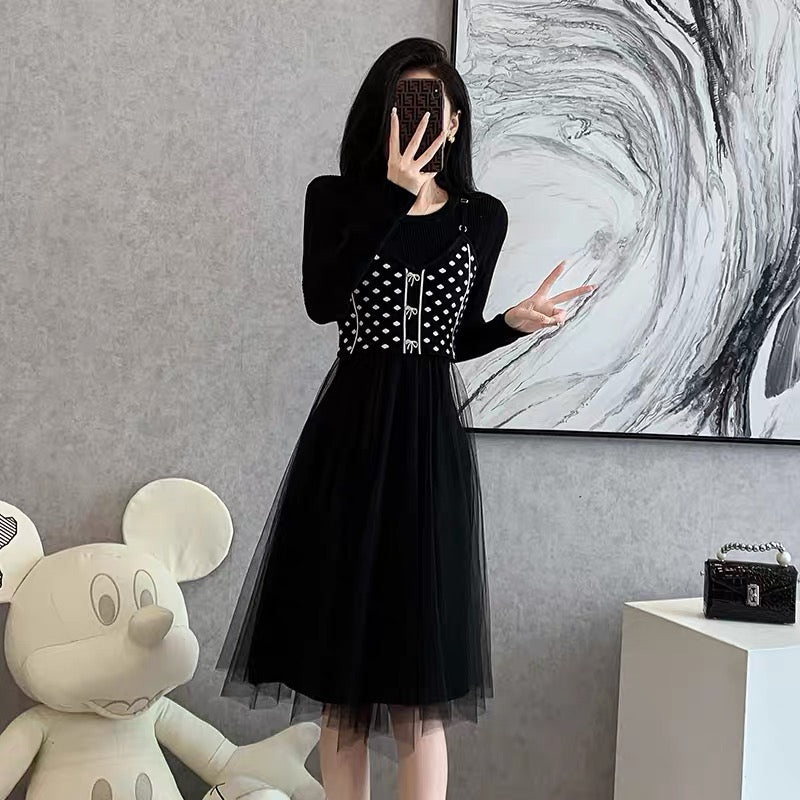 Knitted dress for women autumn and winter 2023 new temperament petite – Lee  Nhi Boutique