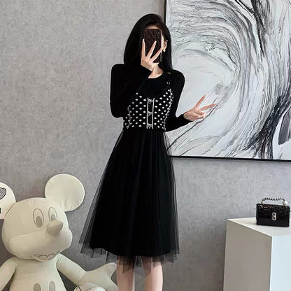 Knitted dress for women autumn and winter 2023 new temperament petite two-piece set waist slimming mesh mid-length skirt