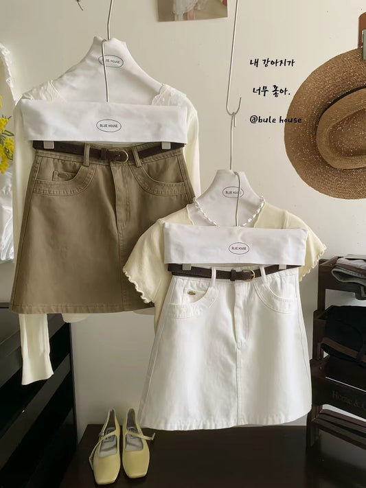 American-style vintage high-end washed denim A-line skirt in khaki; a trendy, form-fitting "hot girl" style skirt perfect for spring and summer.