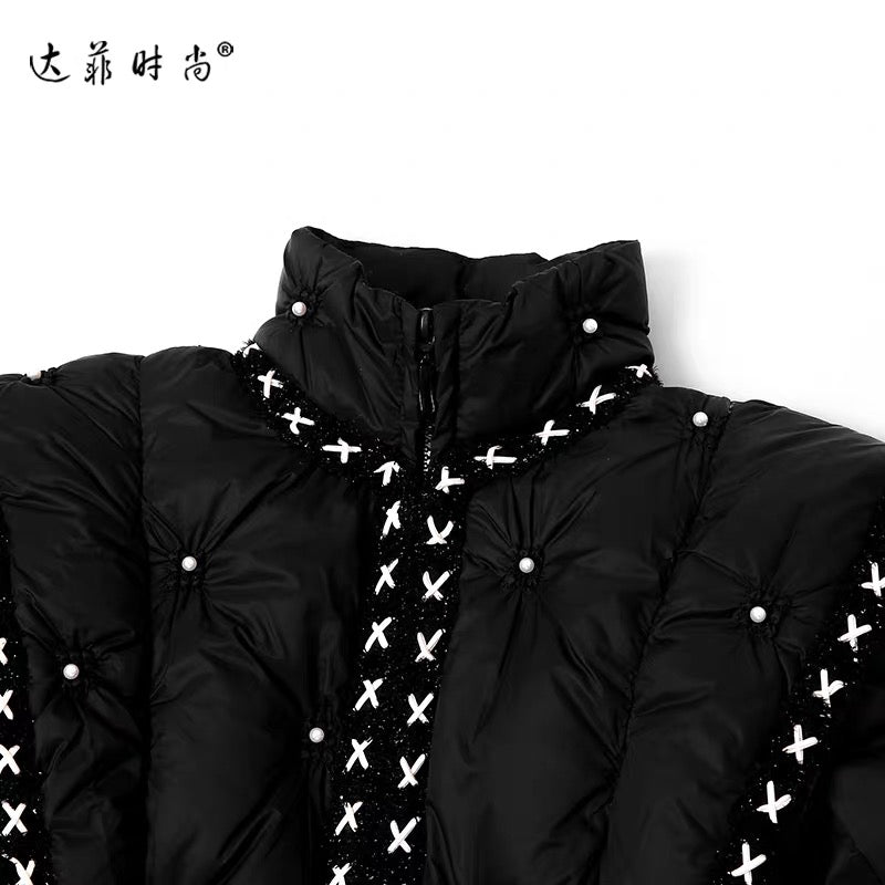 2023 Winter New Women's Wear Sweet Cool Feifei Sleeves Heavy Industry Beading Big Swing Short Sweet Stand Collar Light Luxury Down Jacket