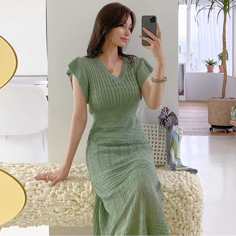 Korean chic elegant V-neck slim fit flying sleeve dress + square neck inner bottoming sleeveless suspender skirt for women