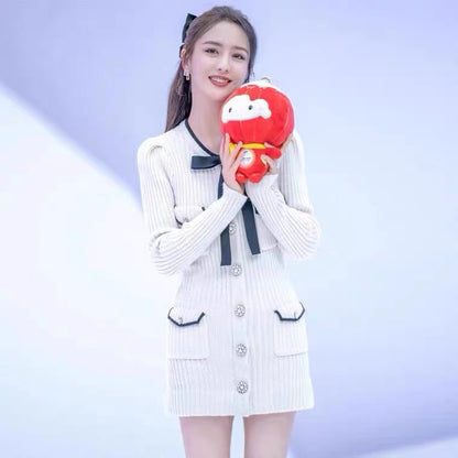 Qiu Tong Liya's same style French retro white small fragrant style knitted hip-hugging slim dress slim sweater skirt for women D9193