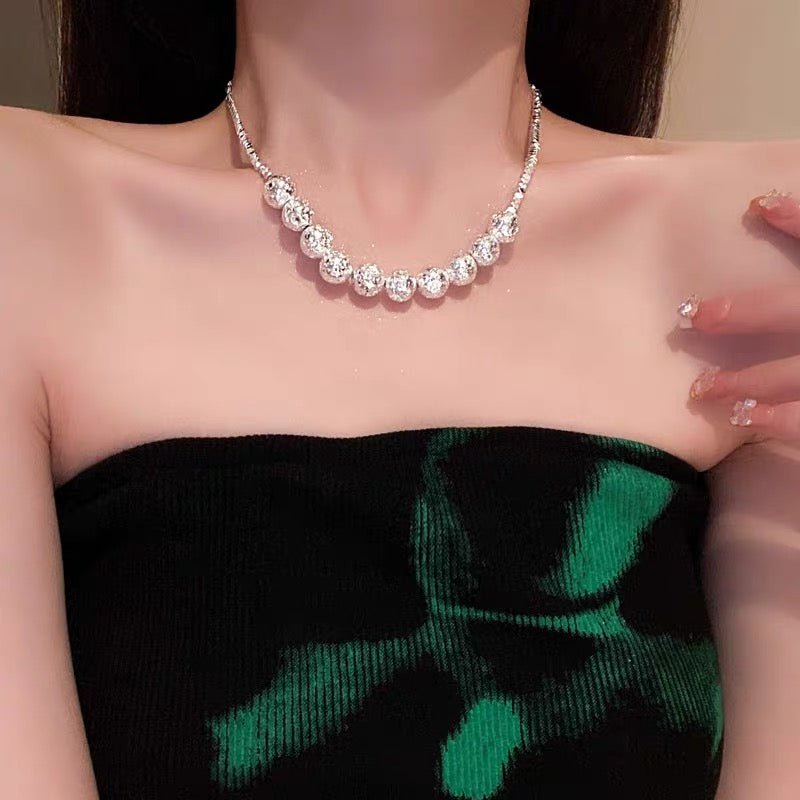 Fashionable and simple ins style round bead broken silver necklace personalized versatile clavicle chain internet celebrity light luxury high-end necklace for women