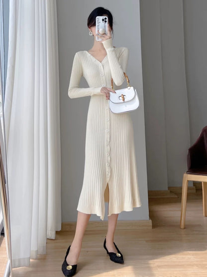 Light and mature V-neck knitted dress for women in autumn and winter, slim-fitting and temperament, mid-length slimming and temperamental fishtail sweater skirt