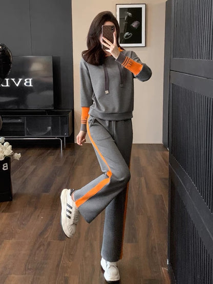 Autumn and winter clothing is matched with a complete set of fashionable and western-style Internet celebrity street casual sports sweatshirts and wide-leg pants two-piece suits for women