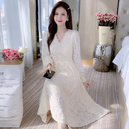 Long-sleeved v-neck lace dress for women, spring and autumn 2023 new style, waist-cinching, sweet, bottoming fairy skirt