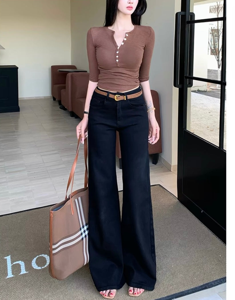 Li Li's Shop: High-waisted, loose-fit, slimming trousers featuring a slight flare and a non-clinging fit—new for Autumn 2026.