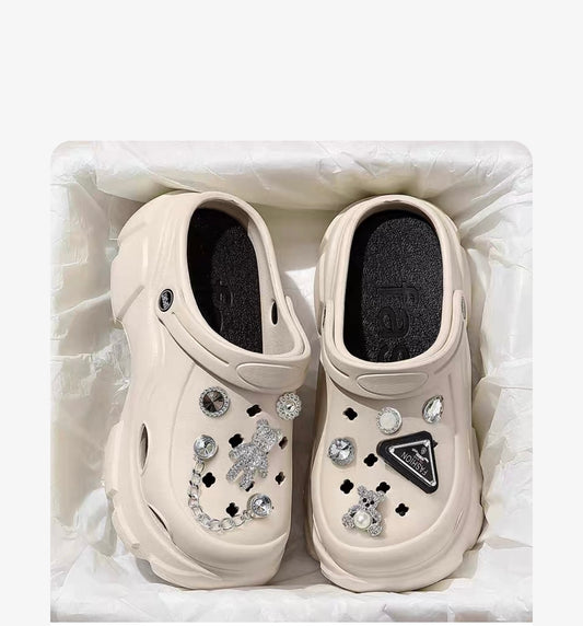 2024 New Women's Summer Platform Clogs – Trendy Height-Increasing Beach Sandals & Closed-Toe Slides for Outdoor Wear