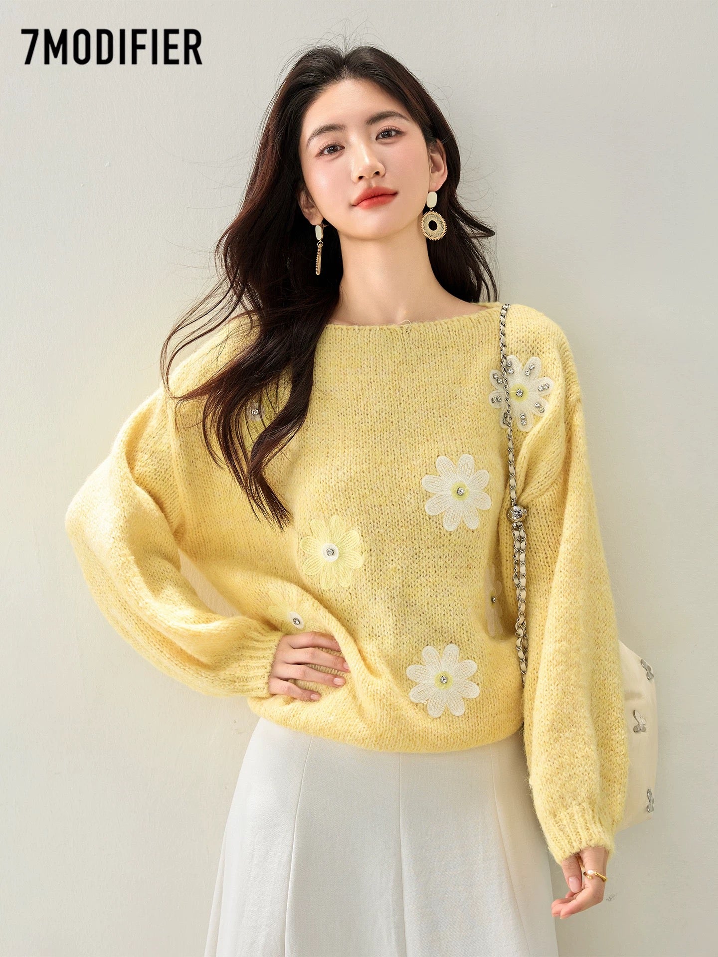 La Chapelle 7M 2025 Autumn Temperament Hot Diamond Flower Design Loose Pullover Long Sleeve Knitted Sweater Tops for Women