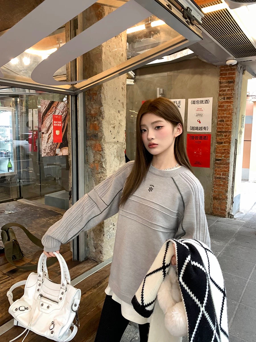 Earth Store Korean style gray embroidered sweater embroidered warm sweater for women autumn and winter old money style sweatshirt top inner wear
