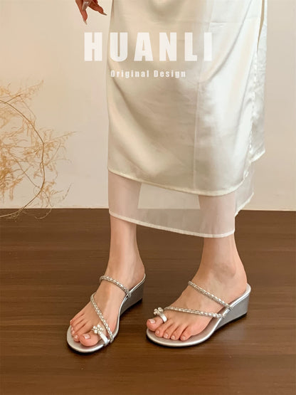 6CM platform sole! French retro rhinestone slip-on sandals for women, perfect for summer wear, pair with skirts, wedge heel vacation sandals.