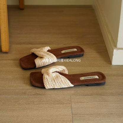 French-style woven crisscross flat slides for women – 2026 new summer square-toe sandals, perfect for vacation and the beach.
