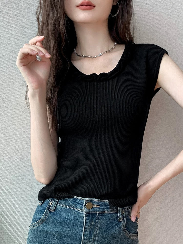 French style lace round neck waistcoat sleeveless sweater for women 2025 spring new solid color high-end tops