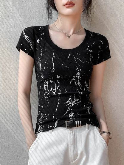 Korean version of round neck unique print niche design short-sleeved T-shirt for women slim fit fashionable and unique outerwear top