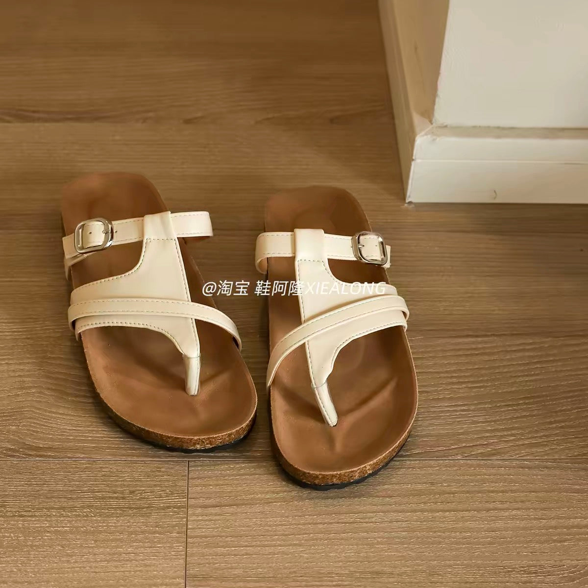 2025 New Korean-Style Women's Casual Thong Sandals – Roman-Inspired, Niche Design, Beach-Ready, Birkenstock-Style