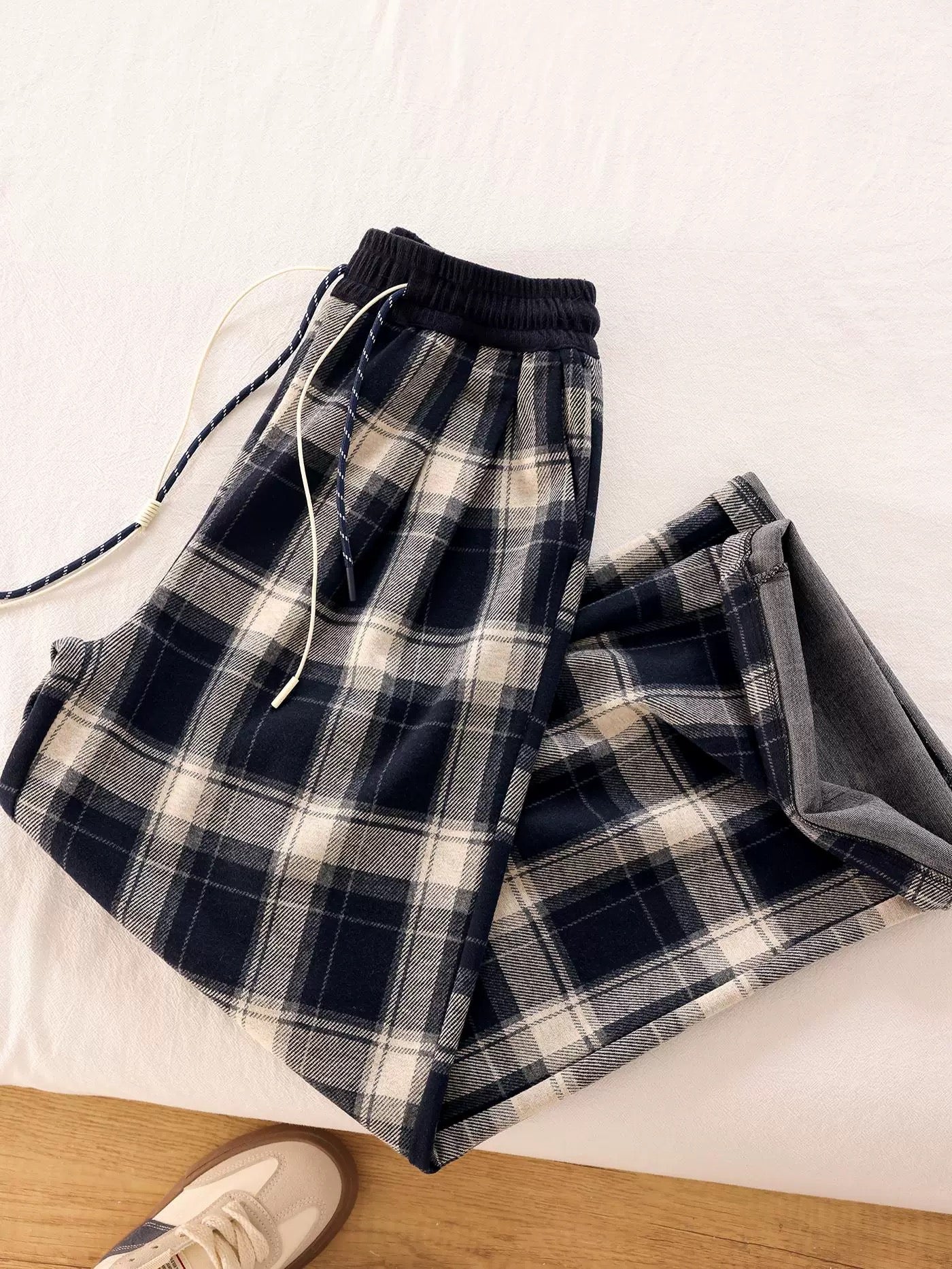 Homemade King Bomb! Magic pants ~ Blue plaid casual pants for women, all-match loose and slim drawstring sports sweatpants