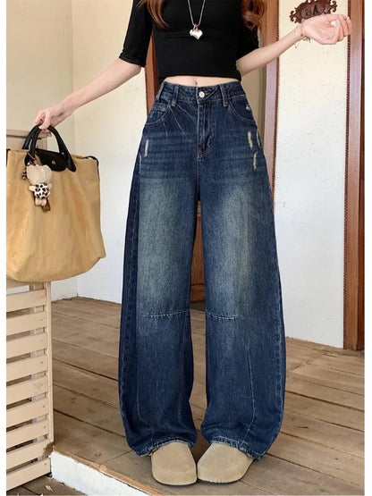 American retro style washed high-waisted jeans for women, autumn and winter 2025 new style, loose fit, slimming, versatile, curved blade fashion pants.