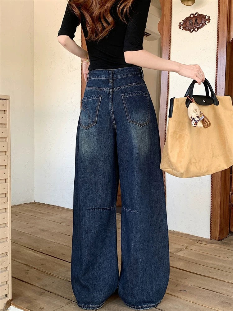 American retro style washed high-waisted jeans for women, autumn and winter 2025 new style, loose fit, slimming, versatile, curved blade fashion pants.