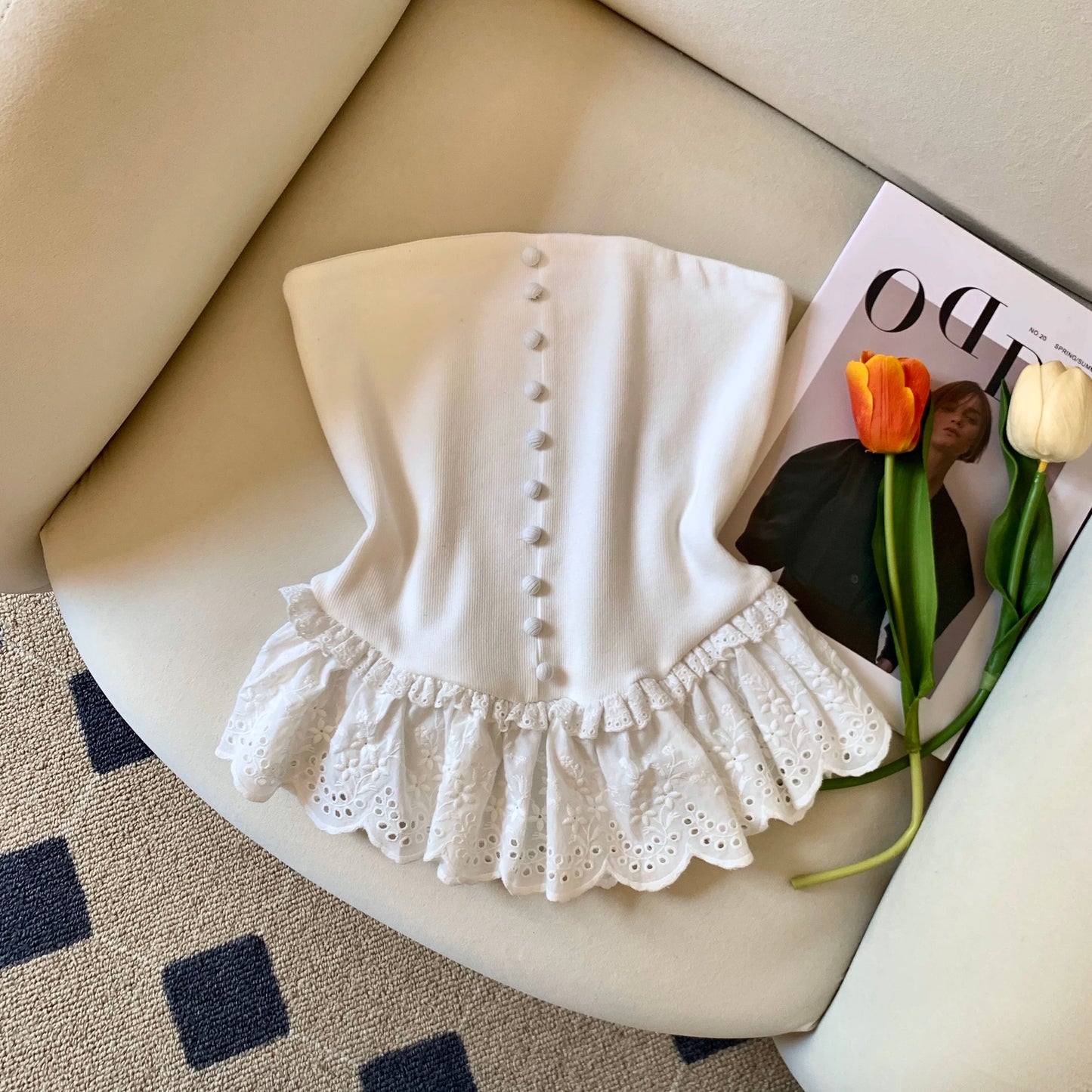 Jade Closet direct store recommendation ~ sweet hot girl one-shoulder exposed clavicle lace splicing tube top vest blouse