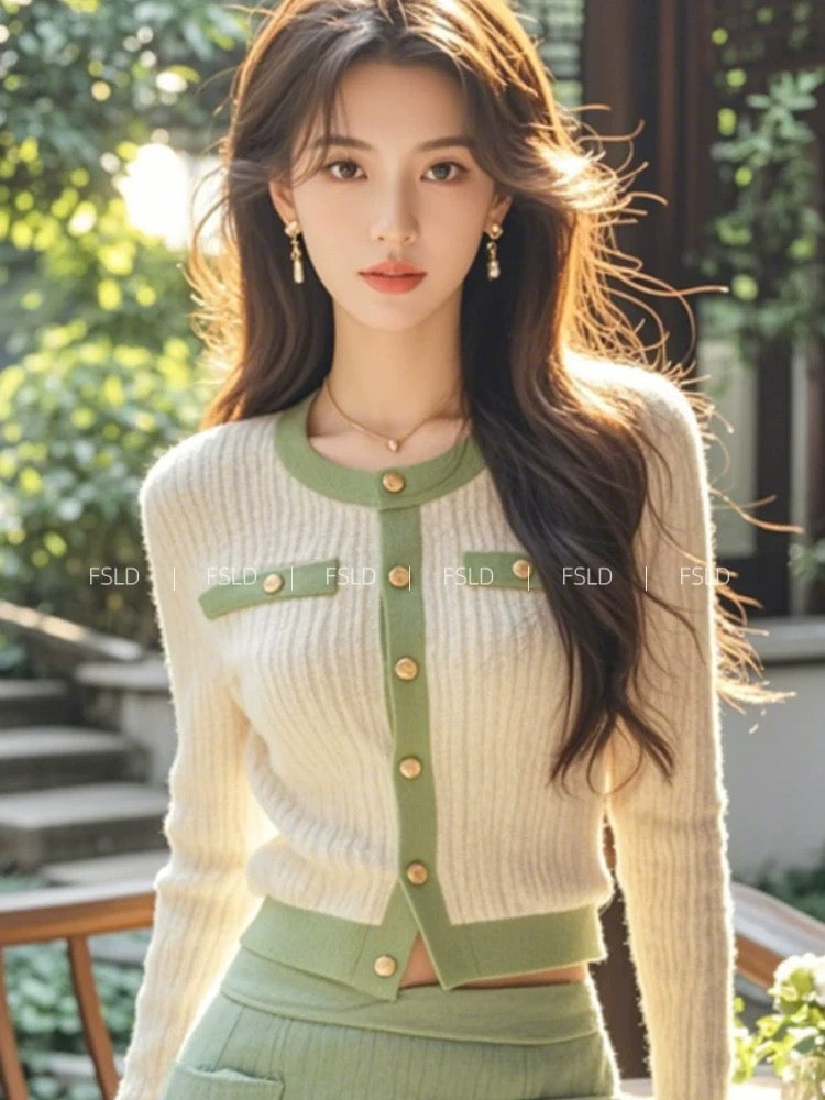High-end green knitted dress small fragrance suit 2024 autumn new women's clothing fashionable and fashionable
