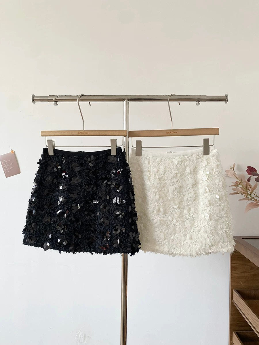Korean style heavy-duty sequined high-waisted A-line skirt for women, 2025 winter new style, versatile black midi skirt.