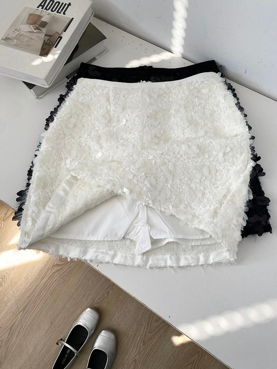 Korean style heavy-duty sequined high-waisted A-line skirt for women, 2025 winter new style, versatile black midi skirt.