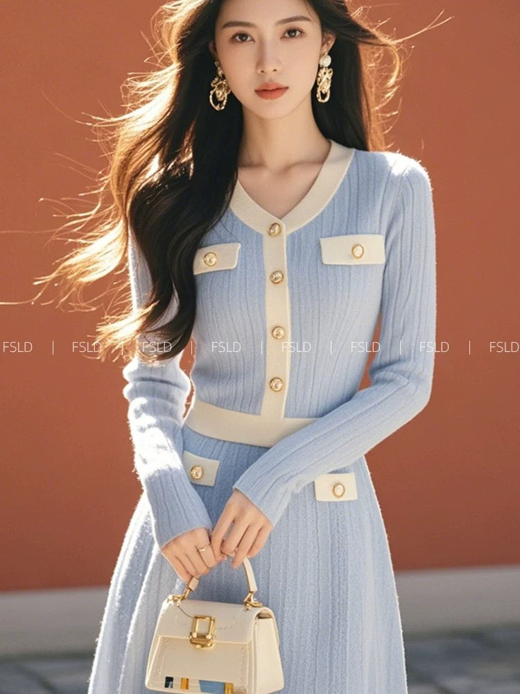 Korean atmosphere outfit, super good-looking and elegant, blue fragrant style knitted dress 2024 new style for women in autumn