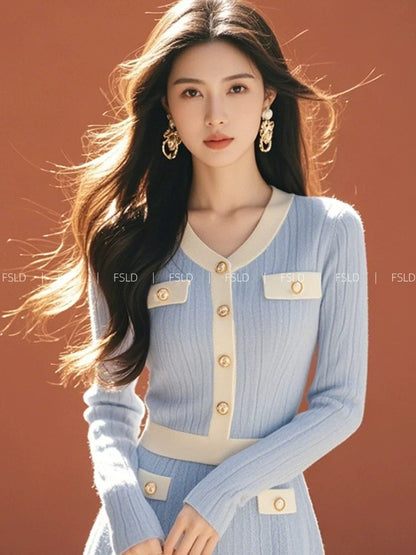 Korean atmosphere outfit, super good-looking and elegant, blue fragrant style knitted dress 2024 new style for women in autumn
