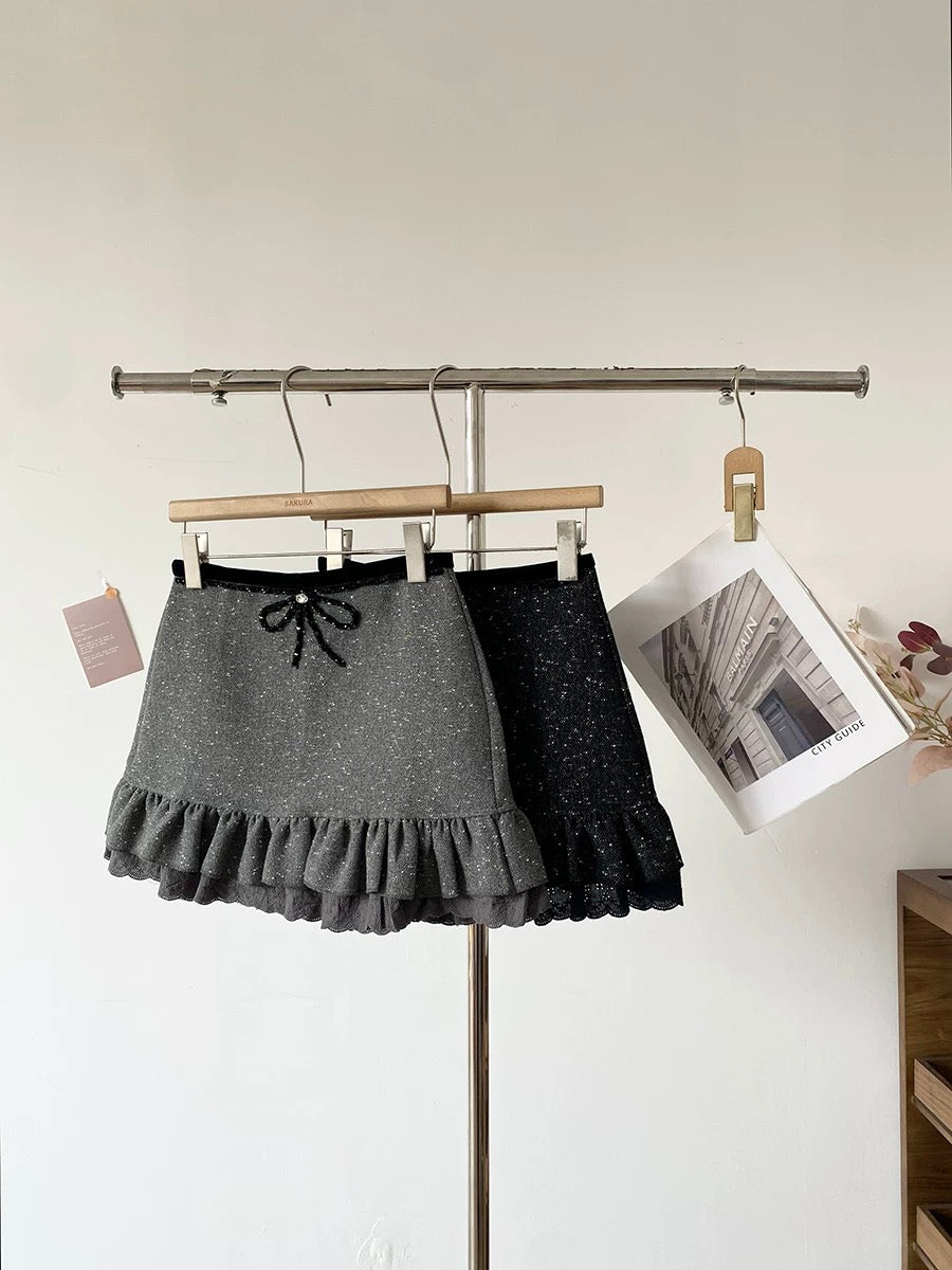 Ruffled high-waisted anti-exposure sequined A-line skirt for women, 2025 winter new Korean style black short skirt
