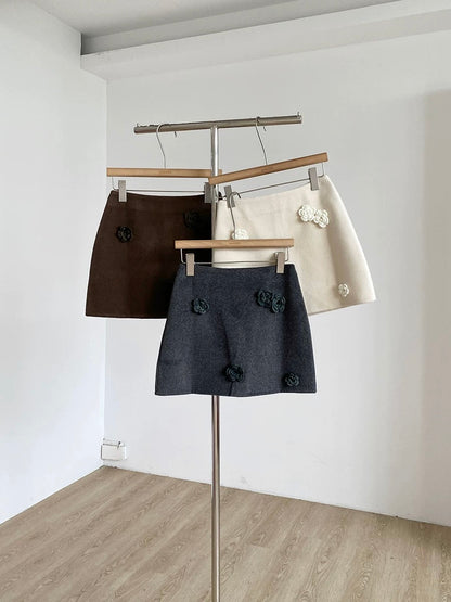 Women's 2025 Winter New Korean Style Versatile Wool Skirt with 3D Floral Design and Anti-Exposure